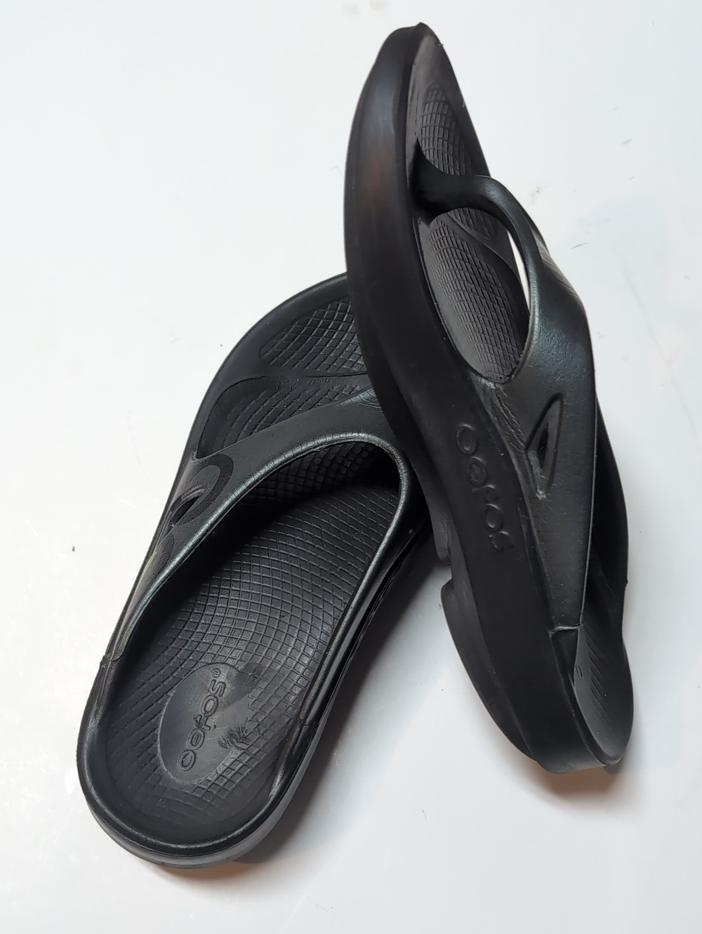 Black OOFOS Women's Recovery Slide - Lightweight Comfort
